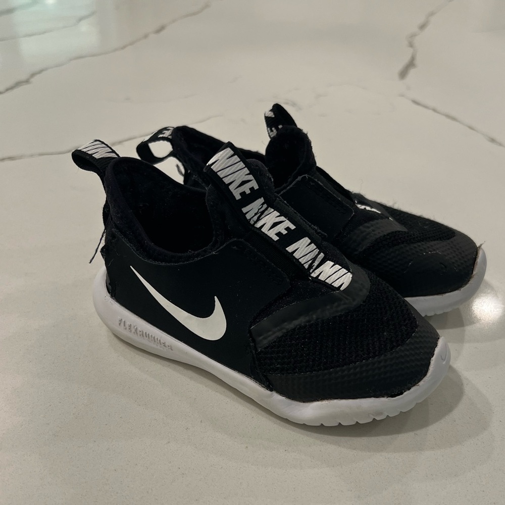Nike flex runner